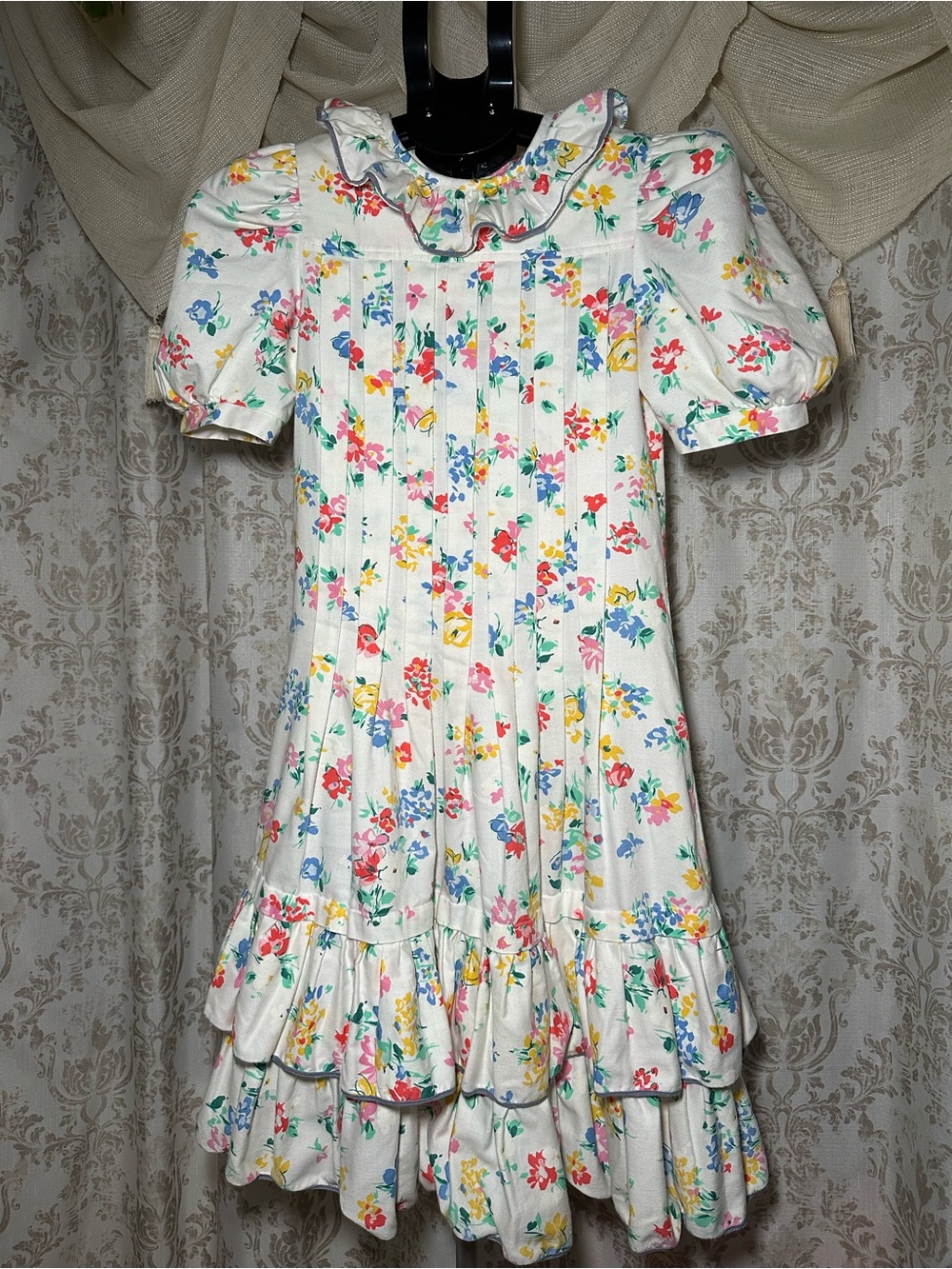 Vintage Girls Sylvia Whyte Floral Dress